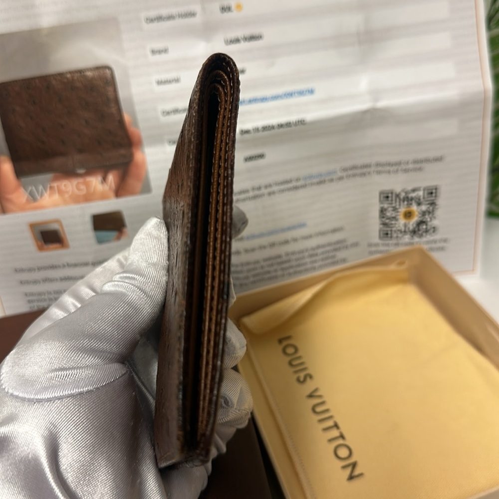 ποΈHOST PICKπ Authentic LOUIS VUITTON Ostrich Bifold Wallet,Rare Piece, PreOwned - Picture 11 of 17